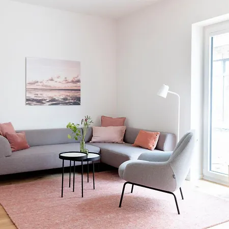 Апартаменты Pier21 Fine Lofts *